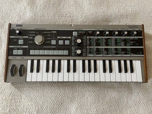 Korg microkorg analogue - microkorg,