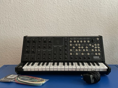 Korg mini synthesizer - korg,