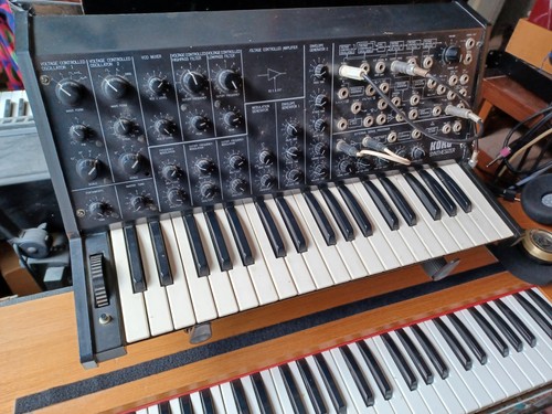 Korg analog monophonic - ms,