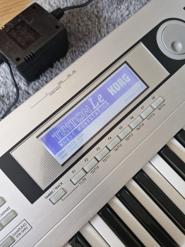 Korg triton keyboard - 88,