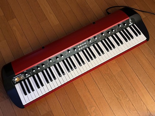 Korg red piano - sv-1,