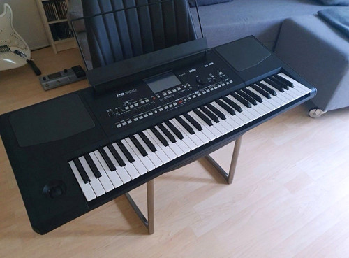 Korg pa300 arranger keyboard - korg,