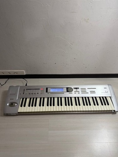 Korg triton keyboard - triton,